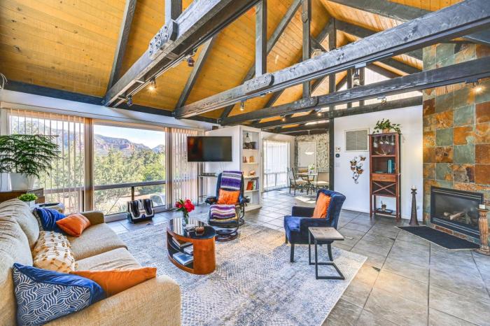 Sedona Wellness Retreat Near Trails and Downtown