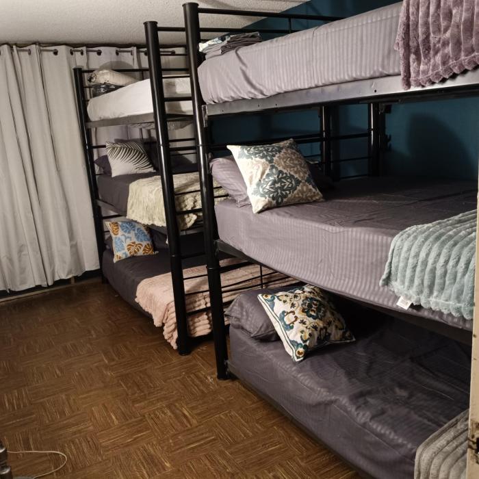 Bunk bed Apt