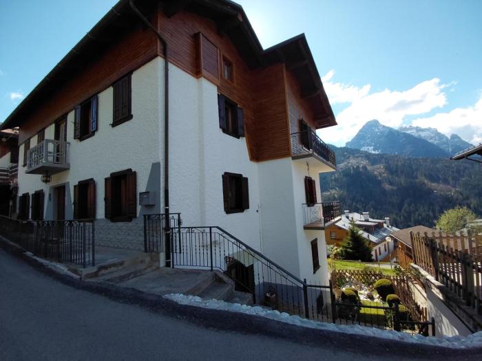 DOLOMITI Ferienwohnung, Appartamento vacanze.