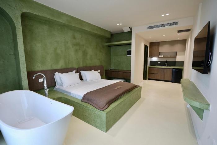 San Angelo Luxury Studios - Adults Only "100m from main resort"