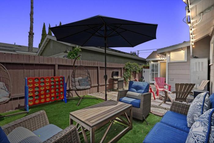 Fire pit, Game Room & BBQ - Family-Friendly Home