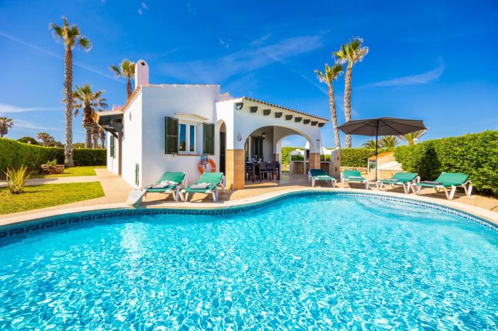 Villa Juana Large Private Pool AC WiFi