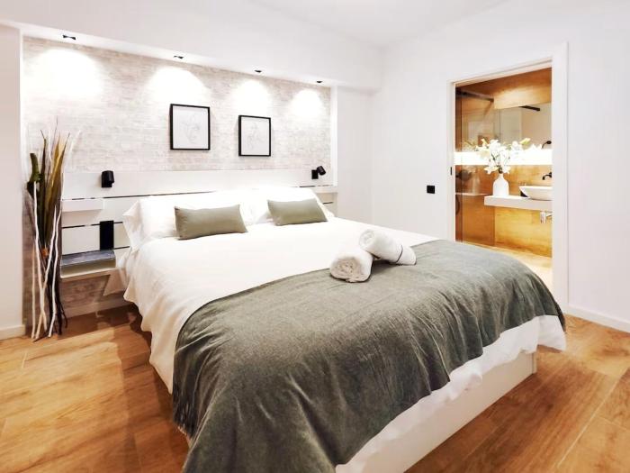 Elegante apartamento con terraza privada, 2 dormitorios 2 baños, Terrassa