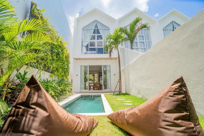 Canggu 2BR Greenwall Pool Villa By Bali Bliss Properties