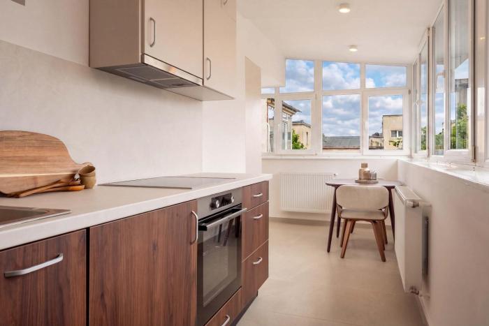 Cozy 1BR Retreat Steps from Cismigiu & Old Town
