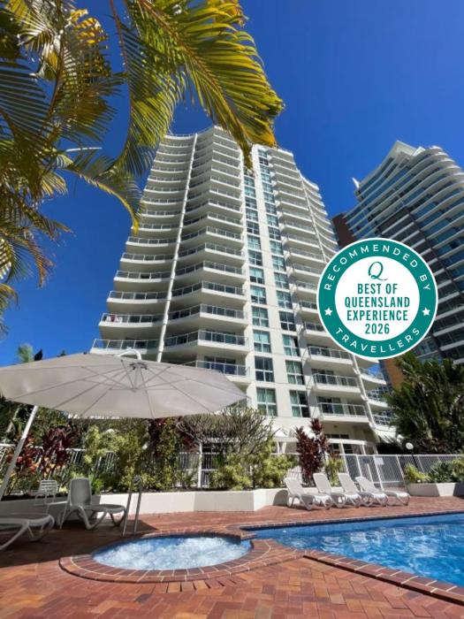 The Crest Apartments - Main Beach