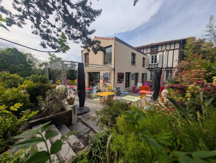 Hostelry Domaine, restaurant & piscines privés