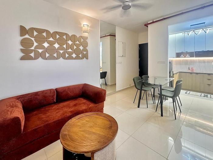 Cloud 9 - 9th floor, city view, 65 inch TV