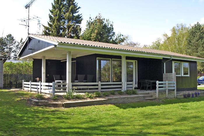 Holiday Home Only 400 Meters To The Beach