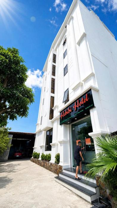Habibi Hotel