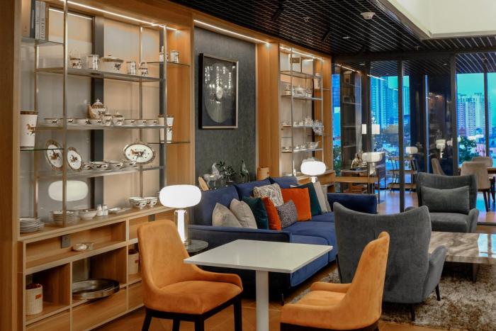 Landcaster Luxury Apartment City Center