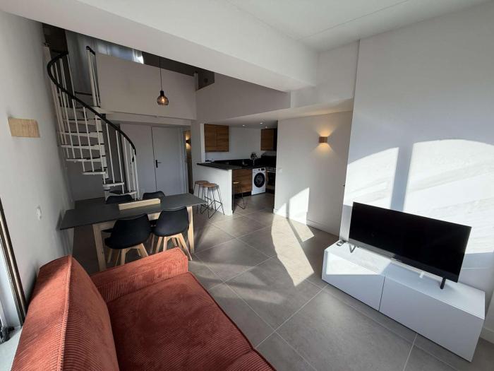 Appartement en duplex, climatisation, centre - 4 pers. - FR-1-81-774