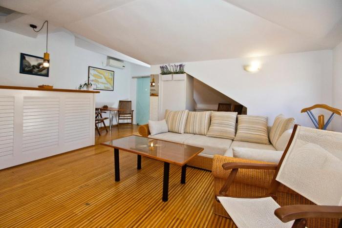Apartment Plaza