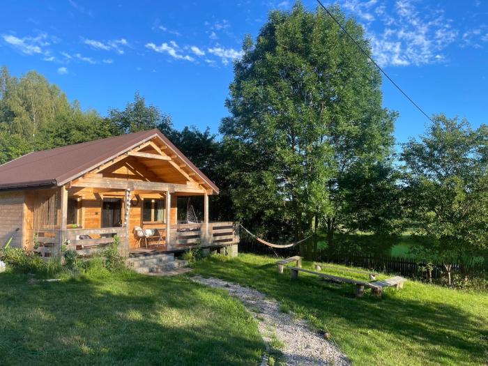 Żurawi klangor domek z sauną i jacuzzi