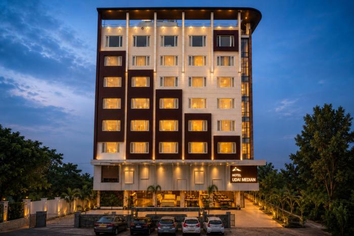 Hotel Udai Median