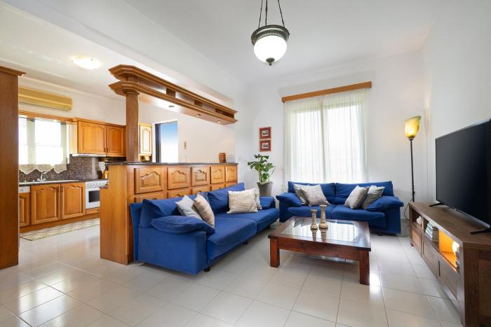 Faye Apartment