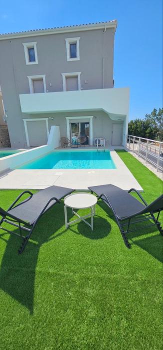White Shale Lux Suite