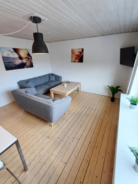 Bright and central city apartment near Aalborg Bus