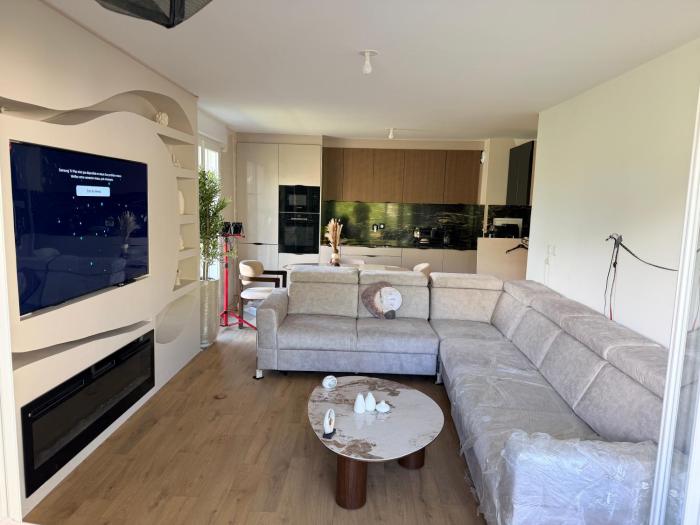 Chambre privée , dans un 4 pièces , avec SDB privative