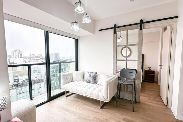 Elegant 2BR near to Real Plaza Salaverry - 1103