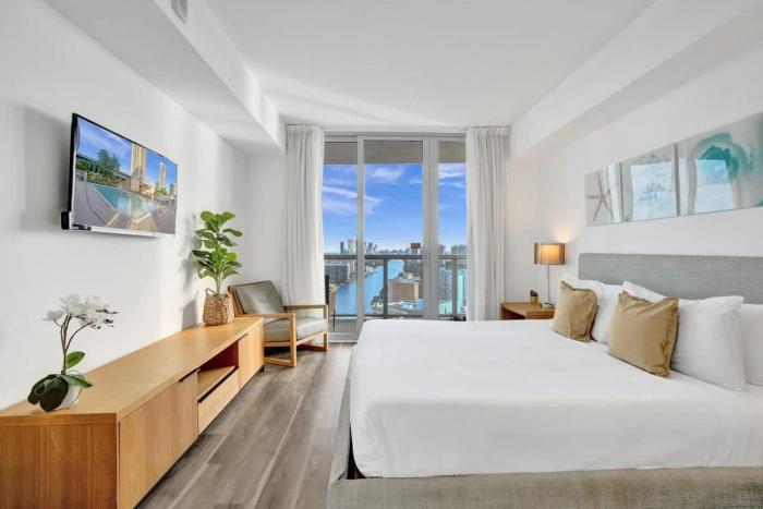 Modern 2-Bedroom Apartment Exclusive Resort 2609