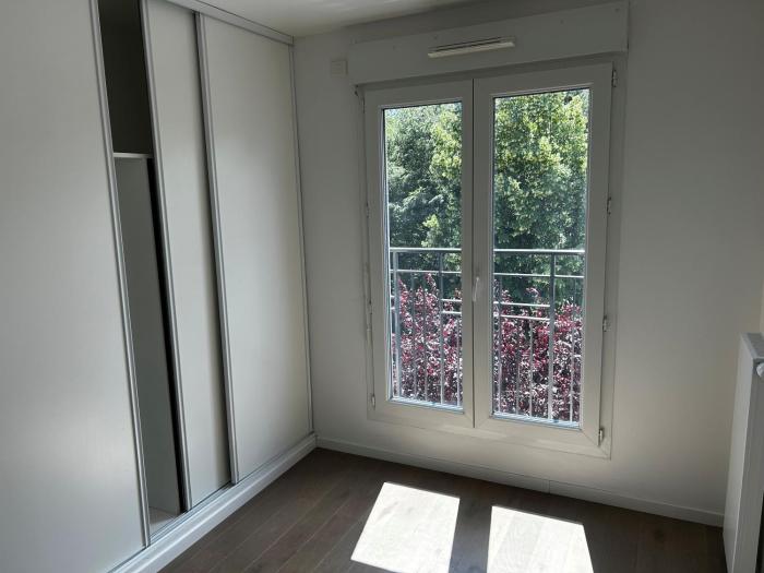 Cote Parc, Chatillon, Paris