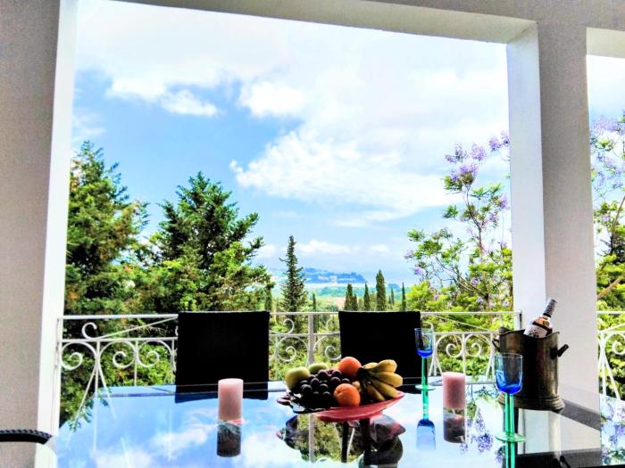 Daria sea view house
