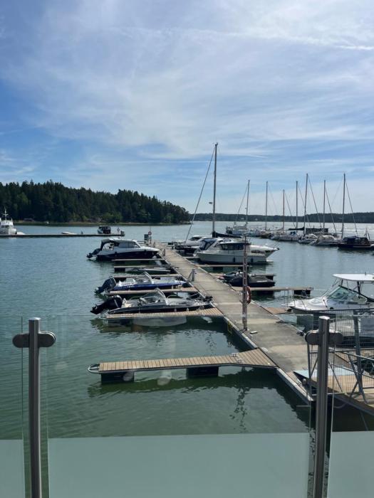 Merimarinan helmi 2