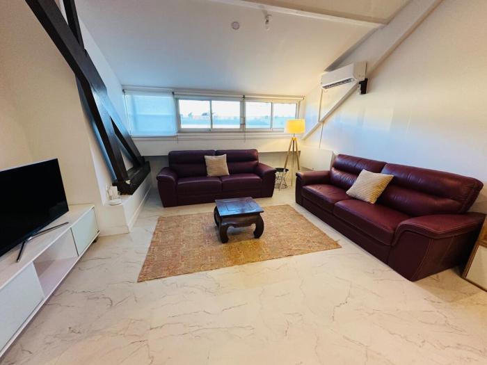 9 personnes - terasse - Parking & wifi