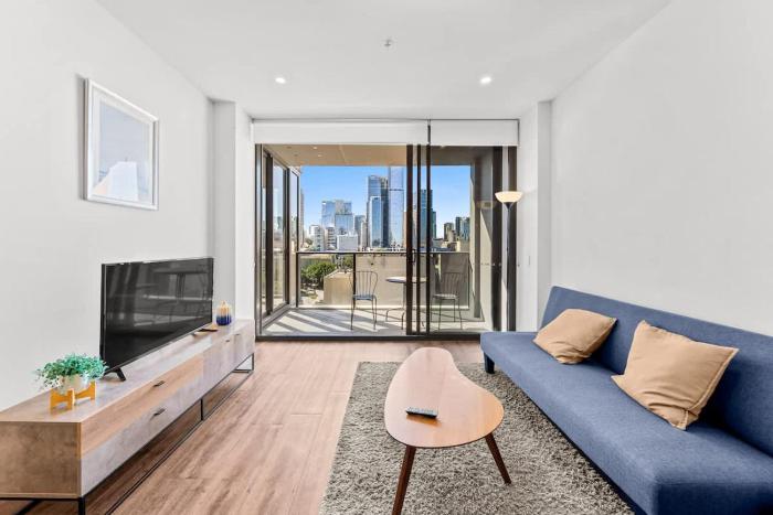 9th Floor Brisbane Retreat - River Views with parking