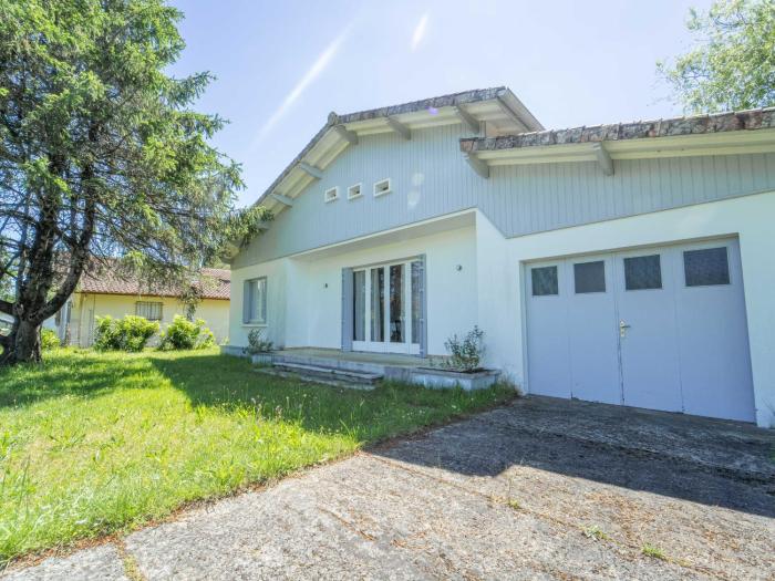 Maison spacieuse proche lac - 6 pers. - FR-1-50-207