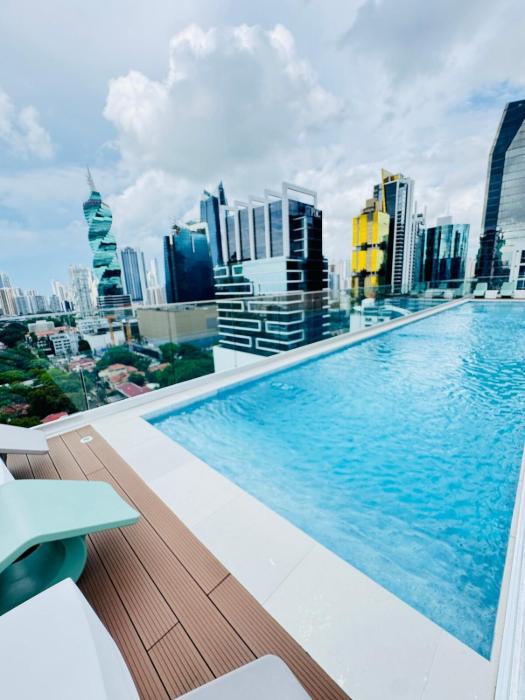Rooftop Pool apartament Centric Metro 5 min Parking