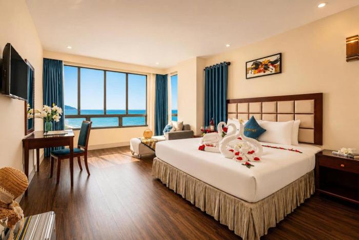 Sea Front Apartment & Spa Da Nang