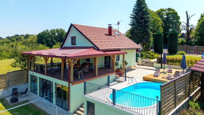 Villa Magic by Villas Guide