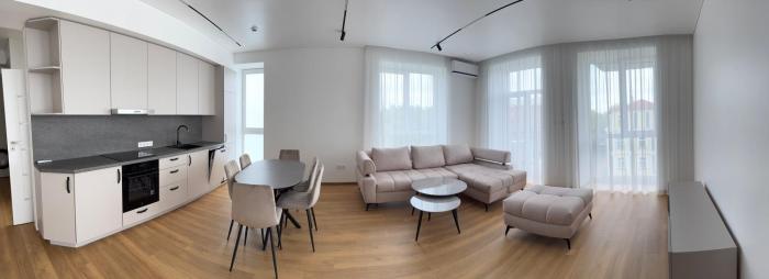 River View Apartment in the Park