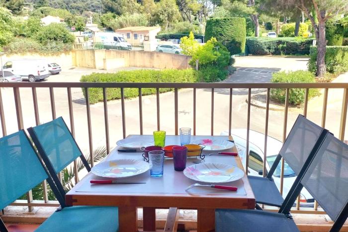 Studio for 4 people with pool 150m from the sea