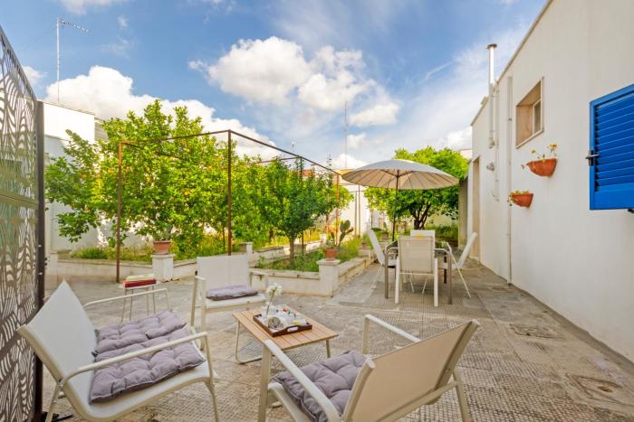 GuestHost - Maricò Apartment with parking