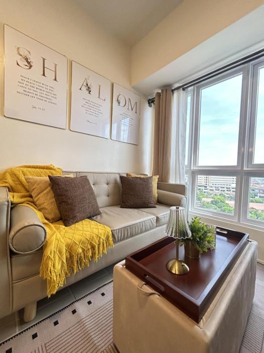 Cozy 1BR near Filoil Arena Greenhills San Juan City 7PM to 4PM Stay