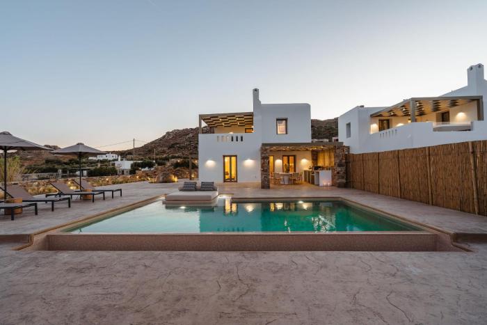 Thalelion 3 bedroom Villas with private pool and Jacuzzi