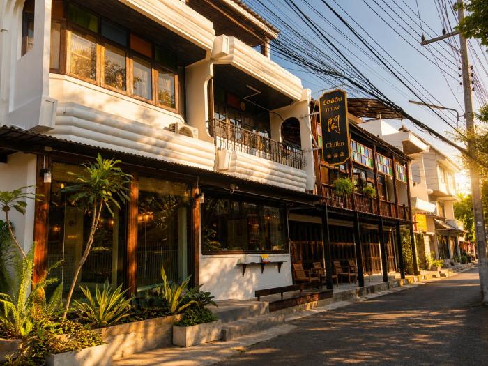 Chillin 闲 Guest House