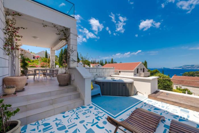 Paradeisos Suite