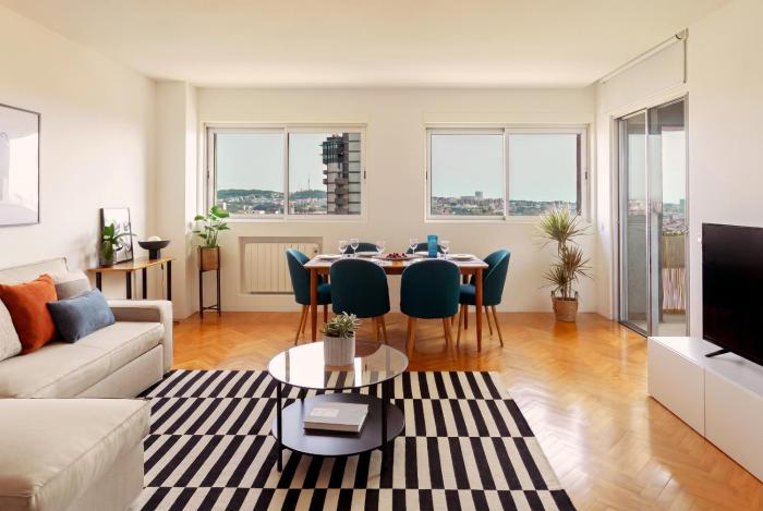 Central Porto Apartment with Panoramic Views - Trindade