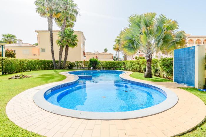 Vilamoura Garden and Pool Apartment