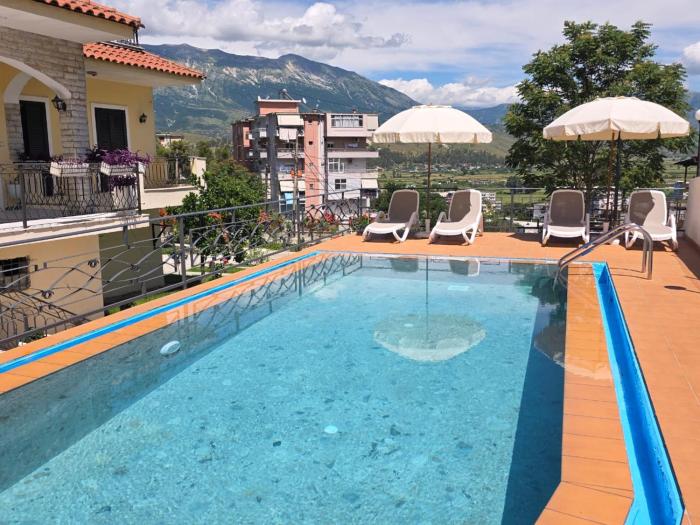 Villa Qeli