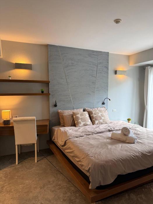 Stylish Loft Apartment Near Fishermans Village