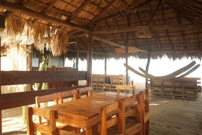 Mojo Surf House