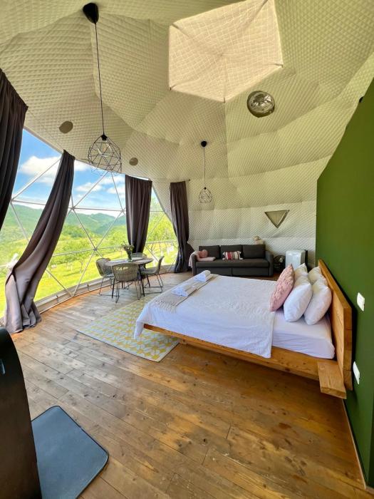 Tranquil Dome - Mantas Retreat Glamping Cornereva