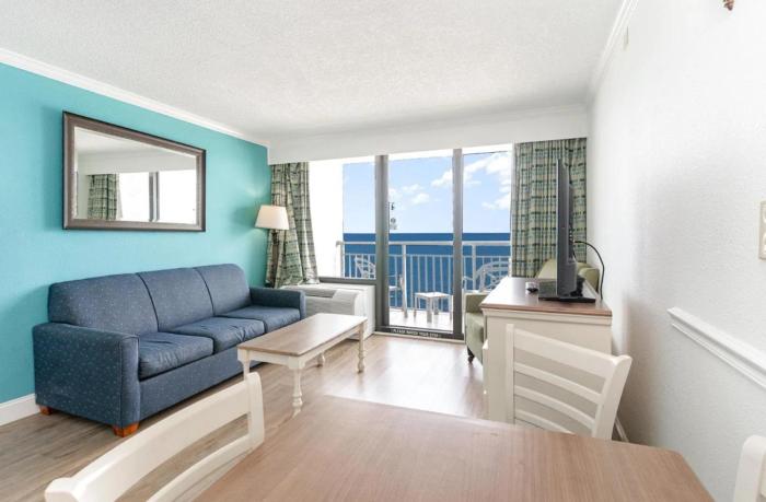 Oceanfront 1 BR Getaway-Amazing Amenities and Views! Caribbean 1020