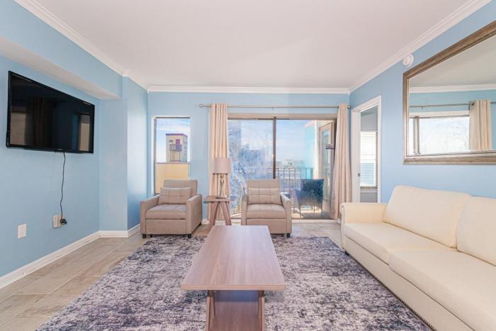 Ocean View 2 Bedroom Apartment with Great Views! Palace Resort 413