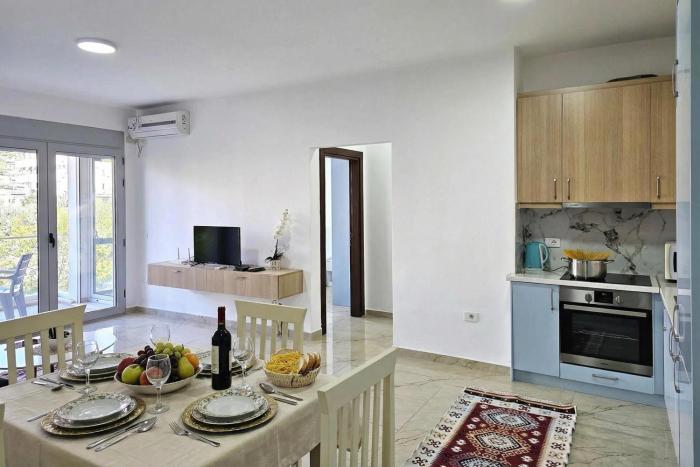 One Bedroom Apartment In Saranda - 001 - Happy Rentals